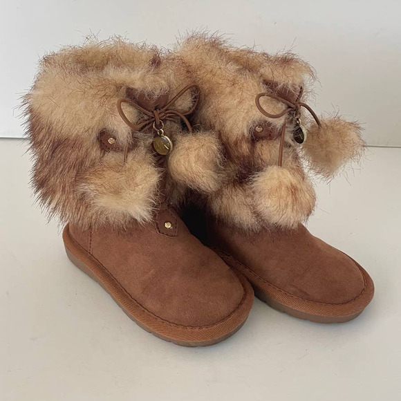 ⬇️REDUCED⬇️ Size 9 Michael Kors Kids Alyona Faux Fur Boots - Picture 2 of 4